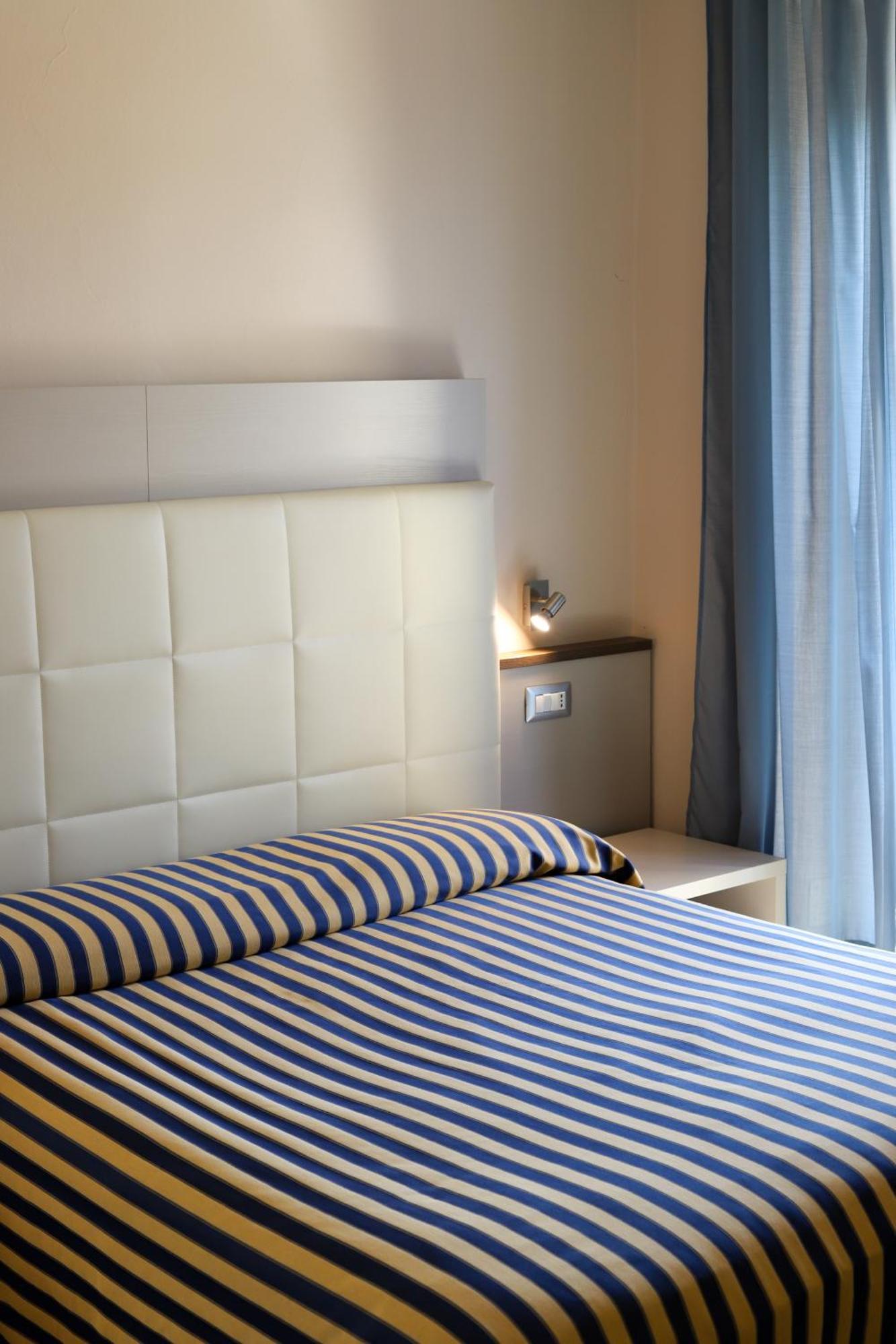 San Rocco Relais Aparthotel Soiano Del Lago Exterior photo
